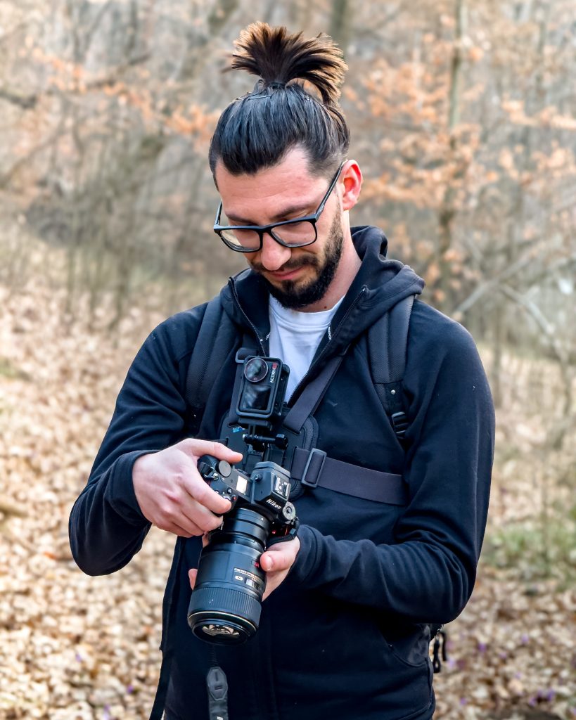Alex Gabor cu echipament macro – călătorie în fotografia de natură